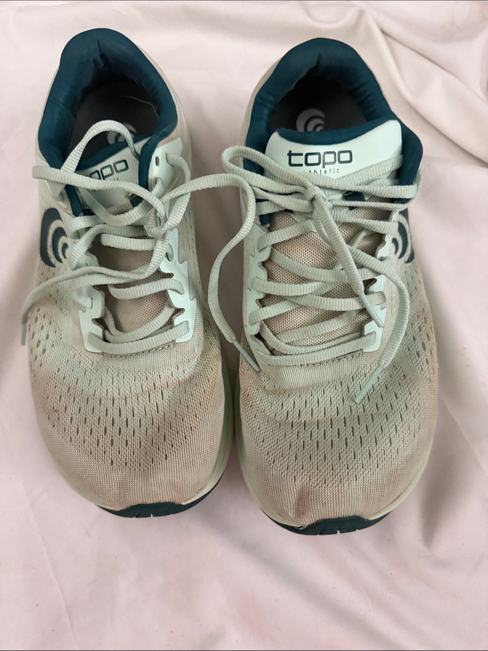Topo Athletic Women’s light and dark green Running Sneakers